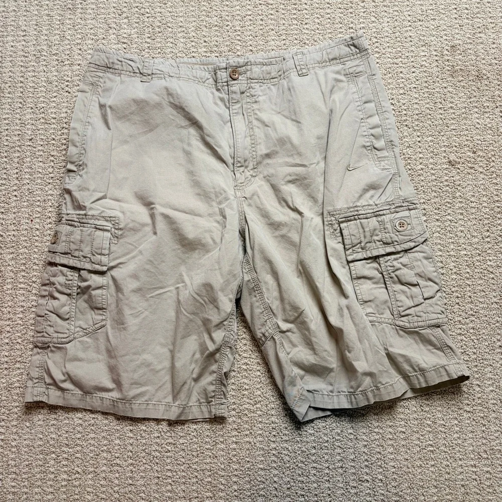 Nike Athletic‎ Dept Mens XL Cargo Shorts Khaki Tan Cotton Embroidered Swoosh 38W